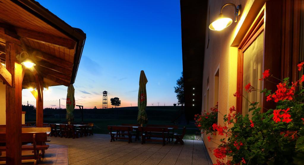 Wellness Penzion Pod Rozhlednou Kostelec nad Orlici Luaran gambar